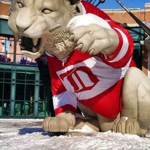 Meet your Posher, Larry